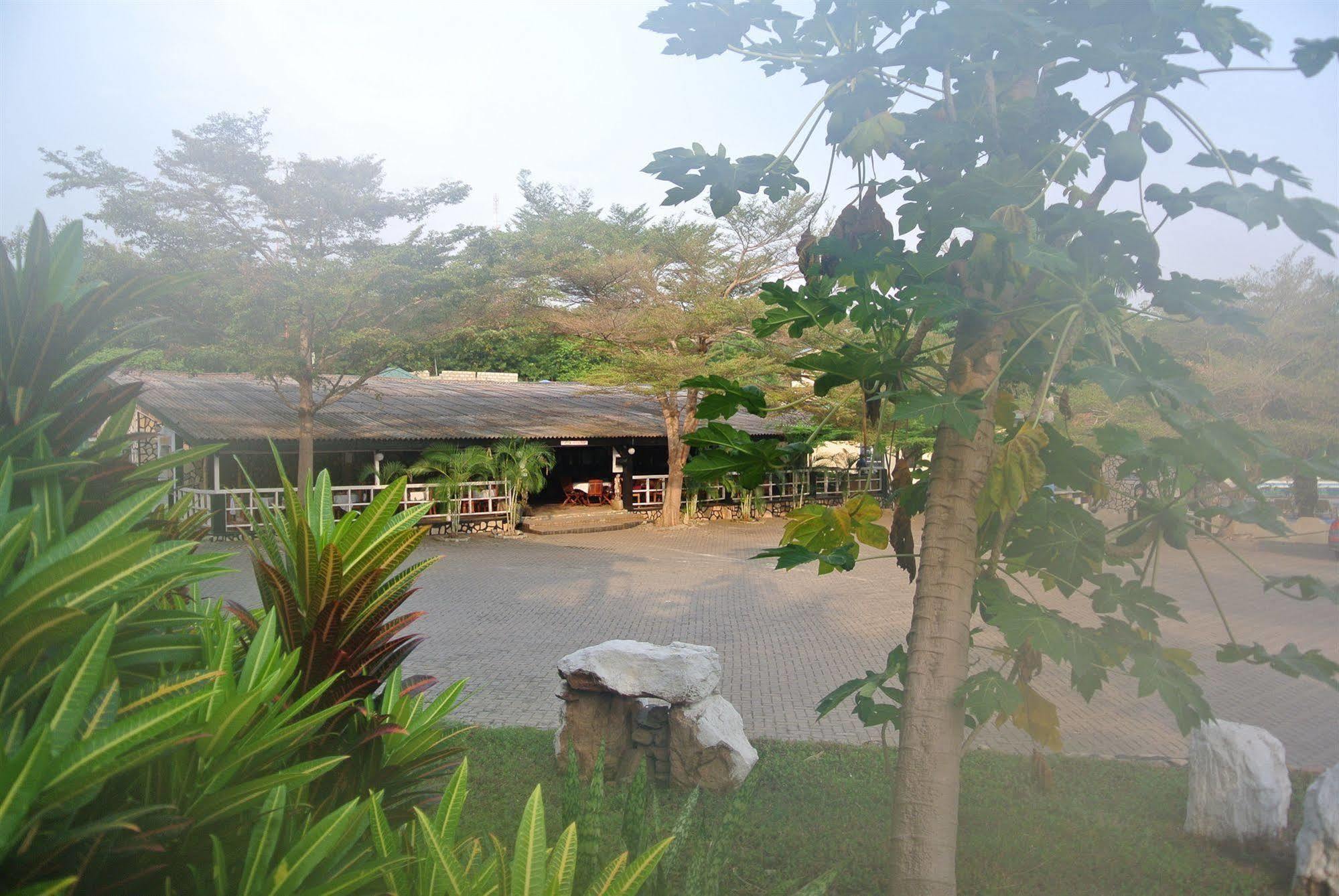 Akosombo Continental Hotel Ngoại thất bức ảnh