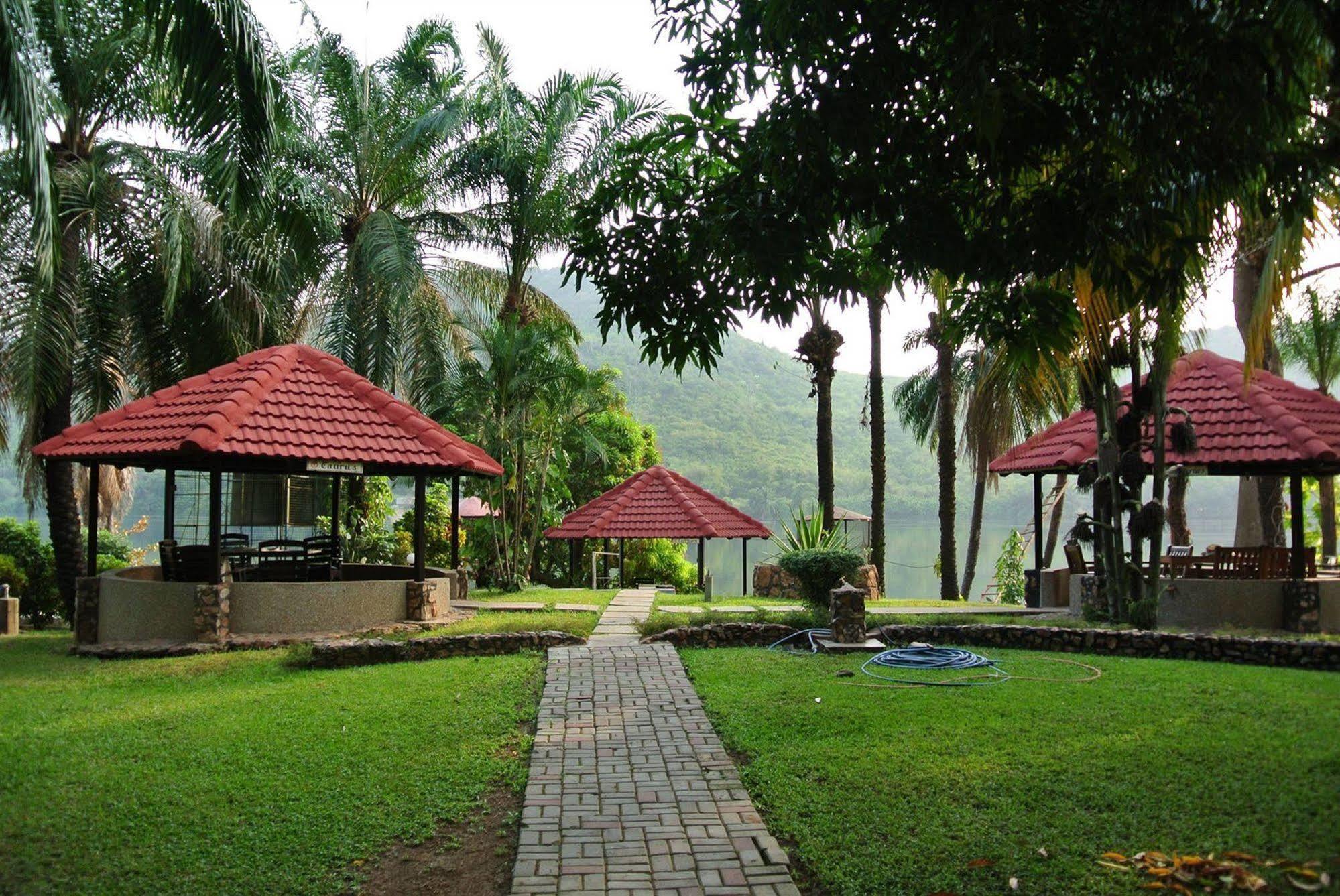 Akosombo Continental Hotel Ngoại thất bức ảnh