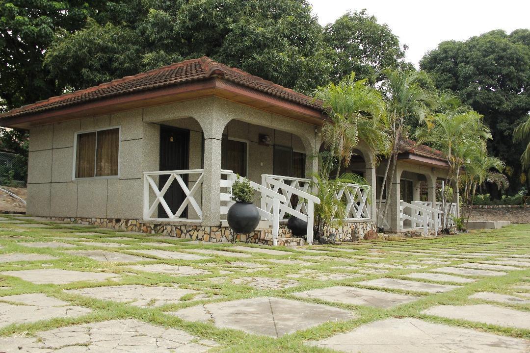 Akosombo Continental Hotel Ngoại thất bức ảnh