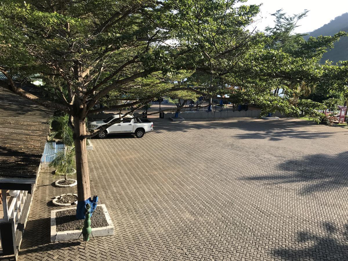 Akosombo Continental Hotel Ngoại thất bức ảnh